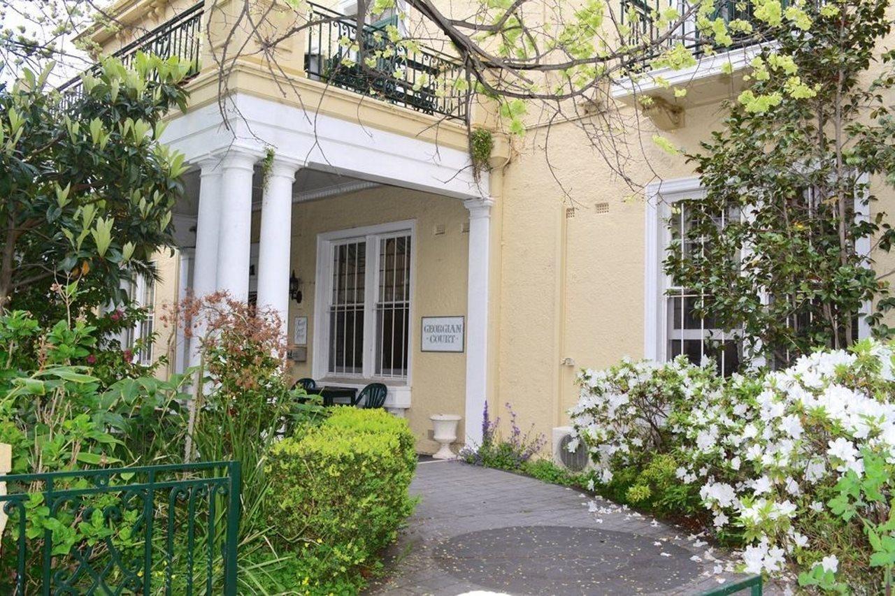 メルボルン ジョージアン コート B ＆ B ゲスト ハウス Bed & Breakfast エクステリア 写真